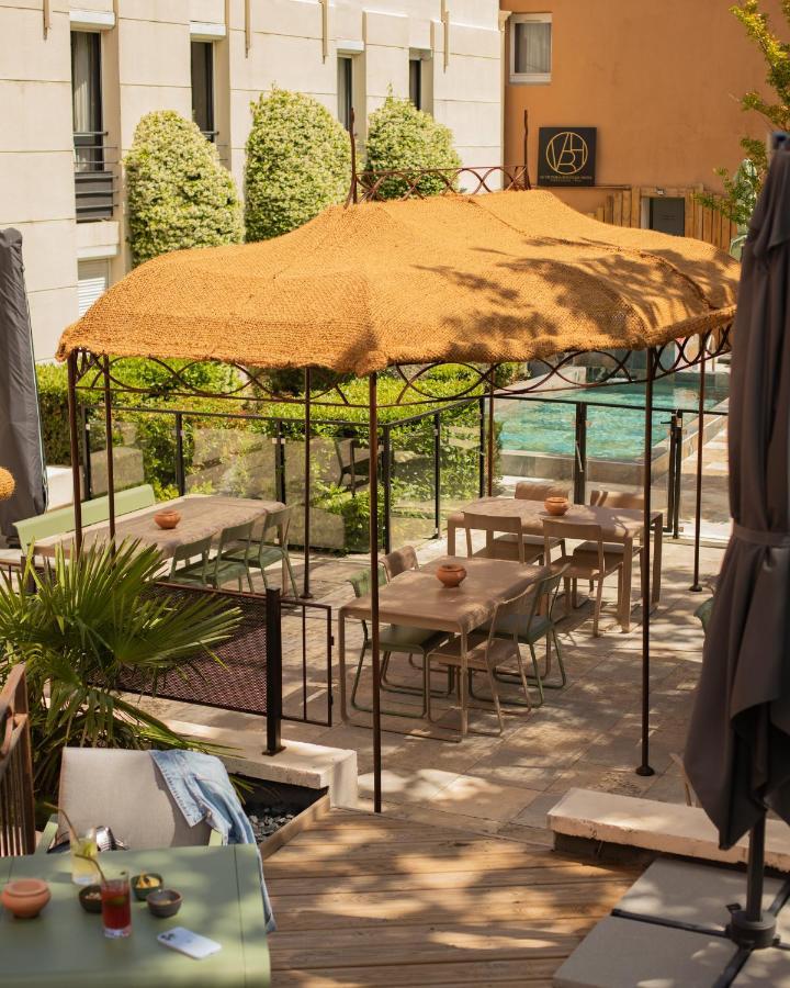 Le Victoria Boutique Hotel Saint-Paul-Trois-Chateaux Exterior photo